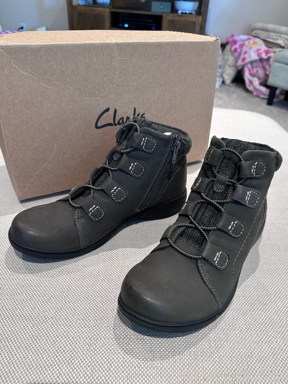 CLARKS size 8.5 Carleigh Jade Black Leather Comfort Boots NEW retail $120
